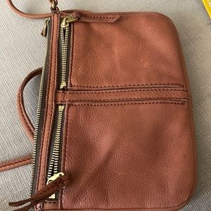 Nice leather fossil compact purse.